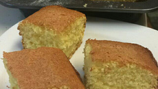 Bolo de Fubá com Laranja