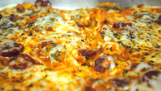 Massa para pizza macia e super simples