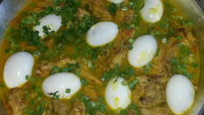 Peixe ao leite de coco e azeite de dendê