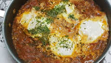 Shakshuka ou moqueca de ovo (versao low carb)