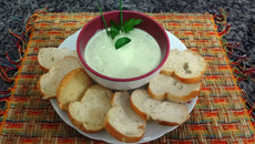 Patê de alho com ervas finas