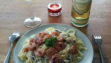Fettuccine com Camarões Flambados