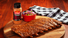 Costelinha com dry rub suíno e salada de repolho 
