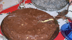 Bolo trufado de maracujá da Therezinha