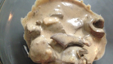 Estrogonofe de fígado