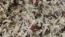 Arroz com lentilha e bacon