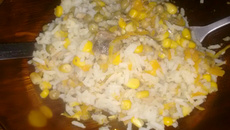 Arroz com sardinha e milho