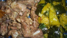 Costelinha de porco com cabotiá