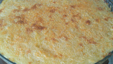 Escondidinho de carne seca com mandioca e catupiri