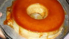 Pudim de pão tradicional do Tico