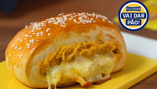 Pão recheado de frango