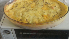 Torta de frango com batata palha