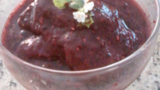 Frozzen de iogurte com framboesa e amora