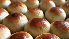 Pão caseiro de leite condensado no liquidificador