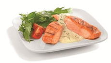 Medalhão de salmão ao molho de endro