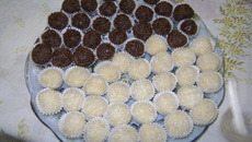 Beijinho com leite condensado