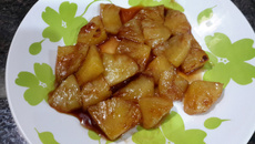 Abacaxi grelhado com canela e mel