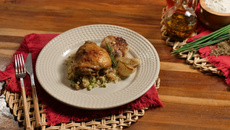 Sobrecoxa com farofa de banana