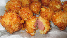 Bolinha de salsicha frita