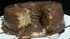 Bolo de banana com castanha-do-pará