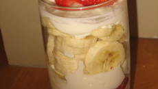 Parfait de morango e banana