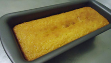 Bolo de milho com coco molhadinho