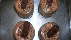 Mousse de bombom de cereja e Bis