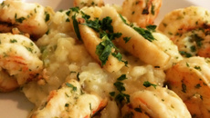 Risoto de limão siciliano com camarões