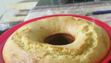 Bolo de milho com leite condesado