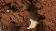 Mousse de chocolate consistente