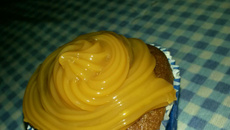 Cupcake de baunilha com coco ralado