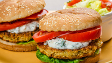 Hambúrguer vegetariano de soja com aveia