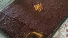 Ovo de páscoa na travessa