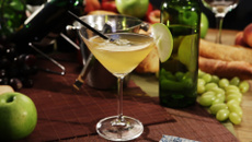 Vinho branco com maçã verde