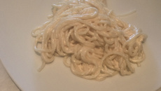 Macarrão alfredo fácil