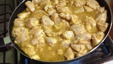 Frango com leite de coco