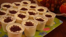 Docinho de copinho (coco ou chocolate)