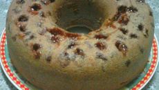 Bolo de fubá com goiabada