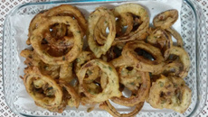 Cebola empanada estilo cebolitos