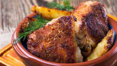 Frango empanado com maionese