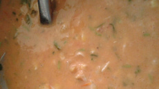 Caldo de peixe (pintado)