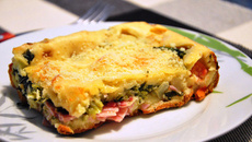 Torta temperada de pizza de brócolis