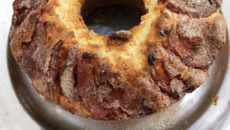 Bolo de iogurte com maçã e canela