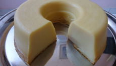 Bolo delícia de farinha láctea e leite condensado