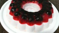 Mousse de vinho com frutas