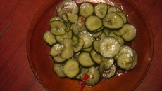 Salada de pepino japonês