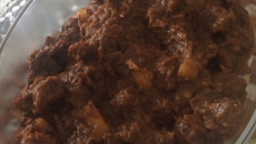 Carne guisada de panela com batatas