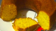 Bolo rápido de laranja com casca