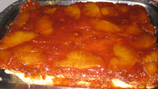 Bolo cremoso de abacaxi