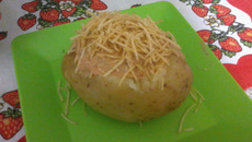 Batata recheada com estrogonofe
